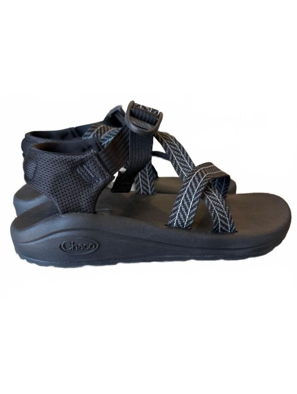 Chaco CushZ Extra Cushioned Sandals Women's Size 8 Frond Black NWOT